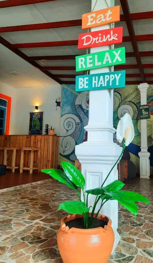 Vitamin Sea Hostel Inn Dikwella Luaran gambar
